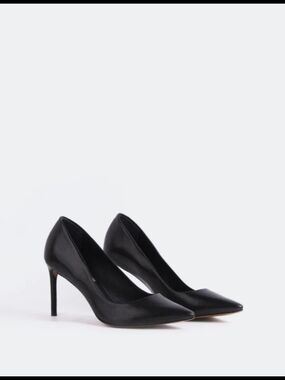 Black Genuine Leather Pumps | EU 39